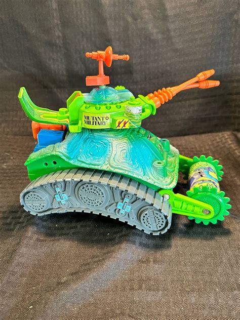 obrnený tank Ninja Turtles s laboratóriom